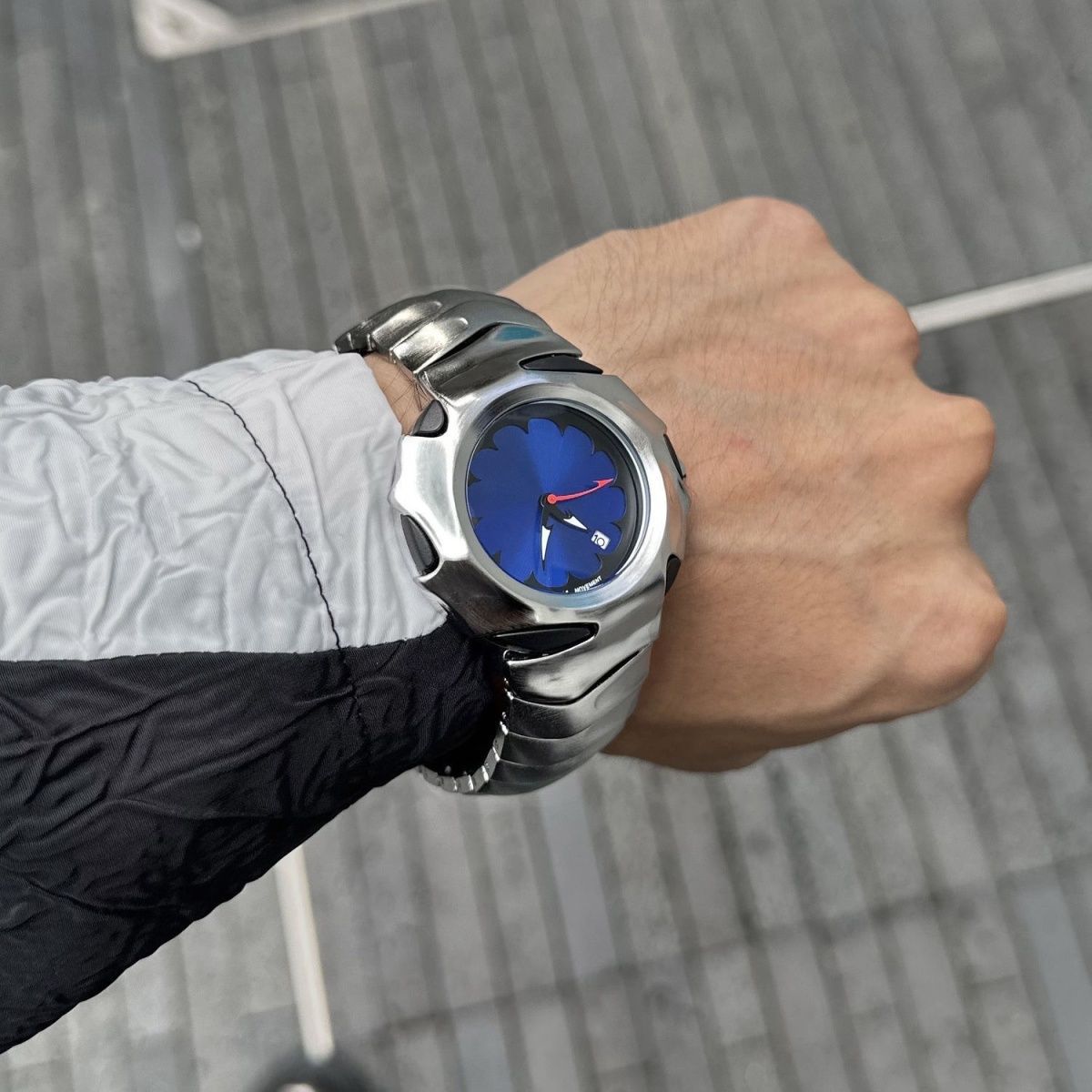 Y2K Special-shaped Blade Design Men's Quartz Watch